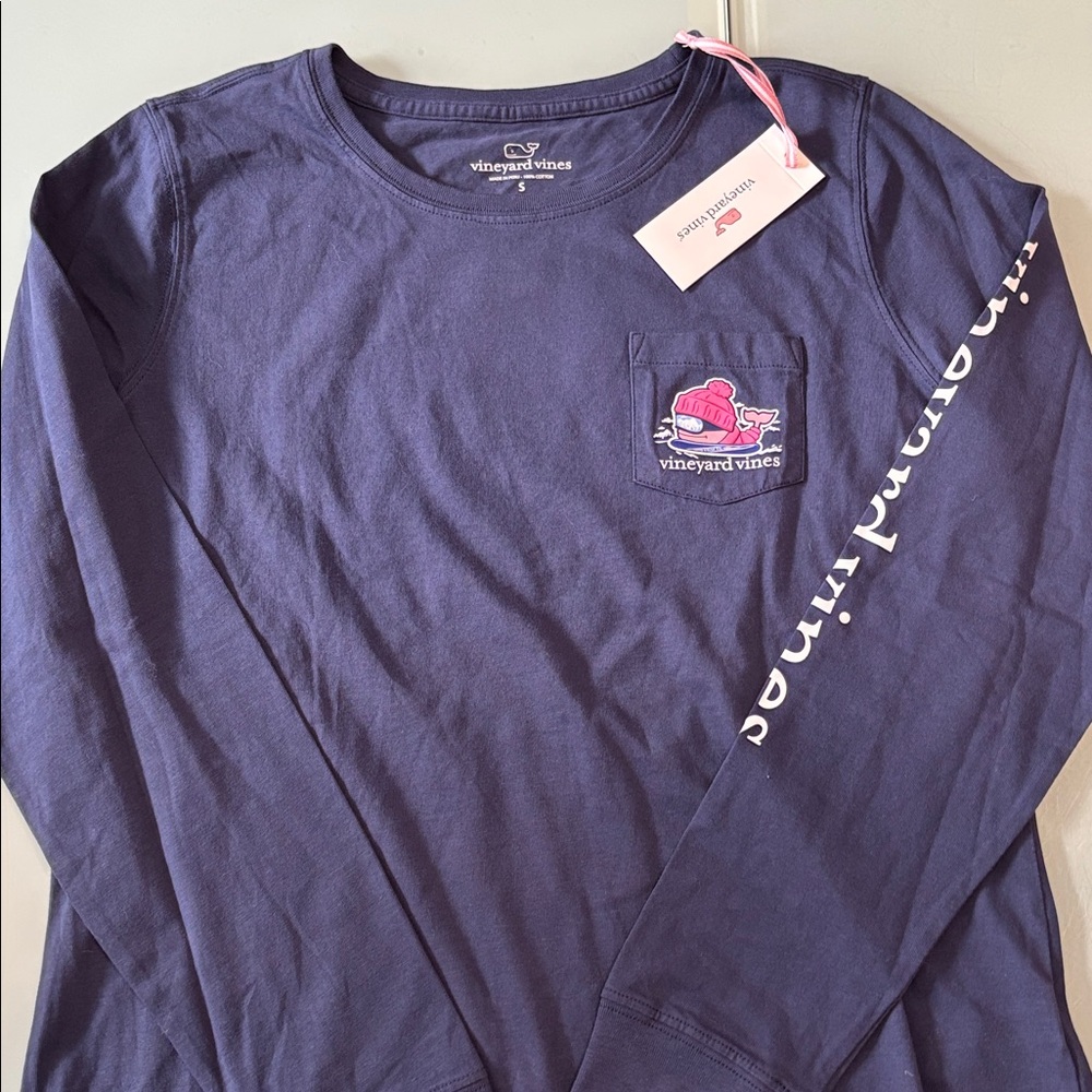NWT NEW Vineyard Vines women's Blue Long Sleeve Tee BLUE WITH SKIING WHALE